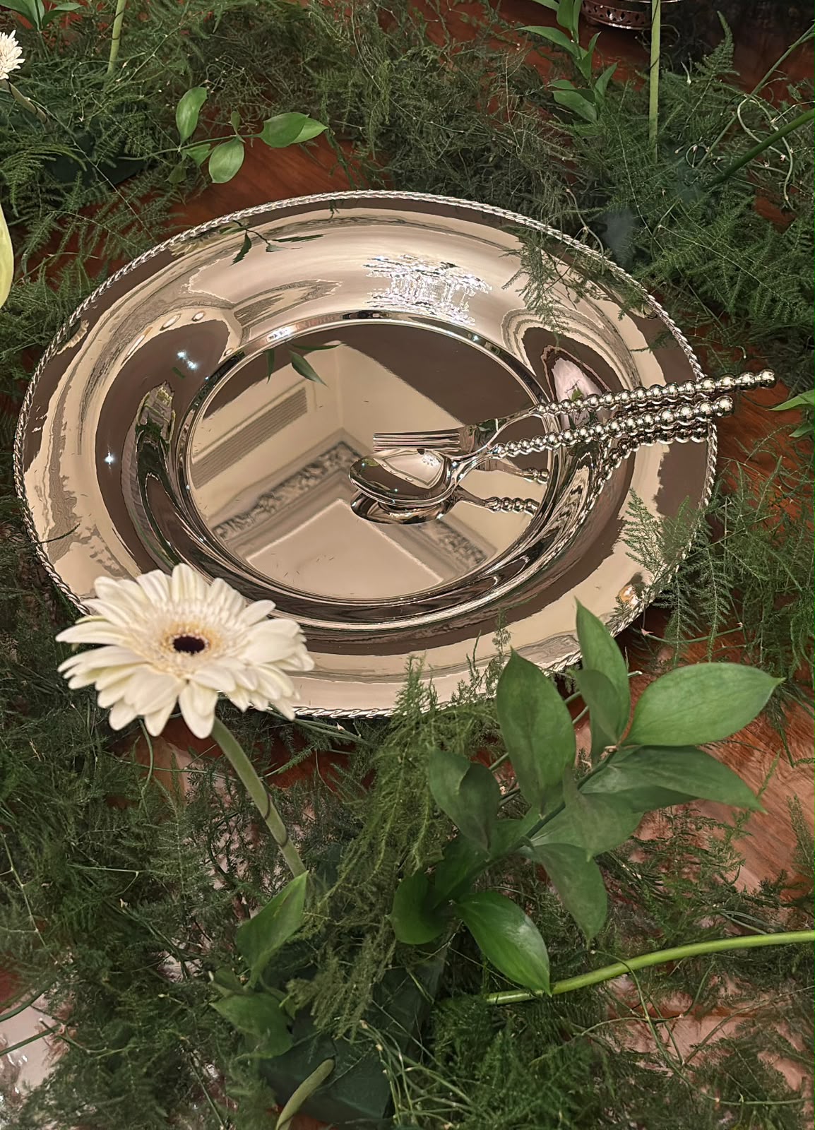 Deep Round Service - Twisted Wave