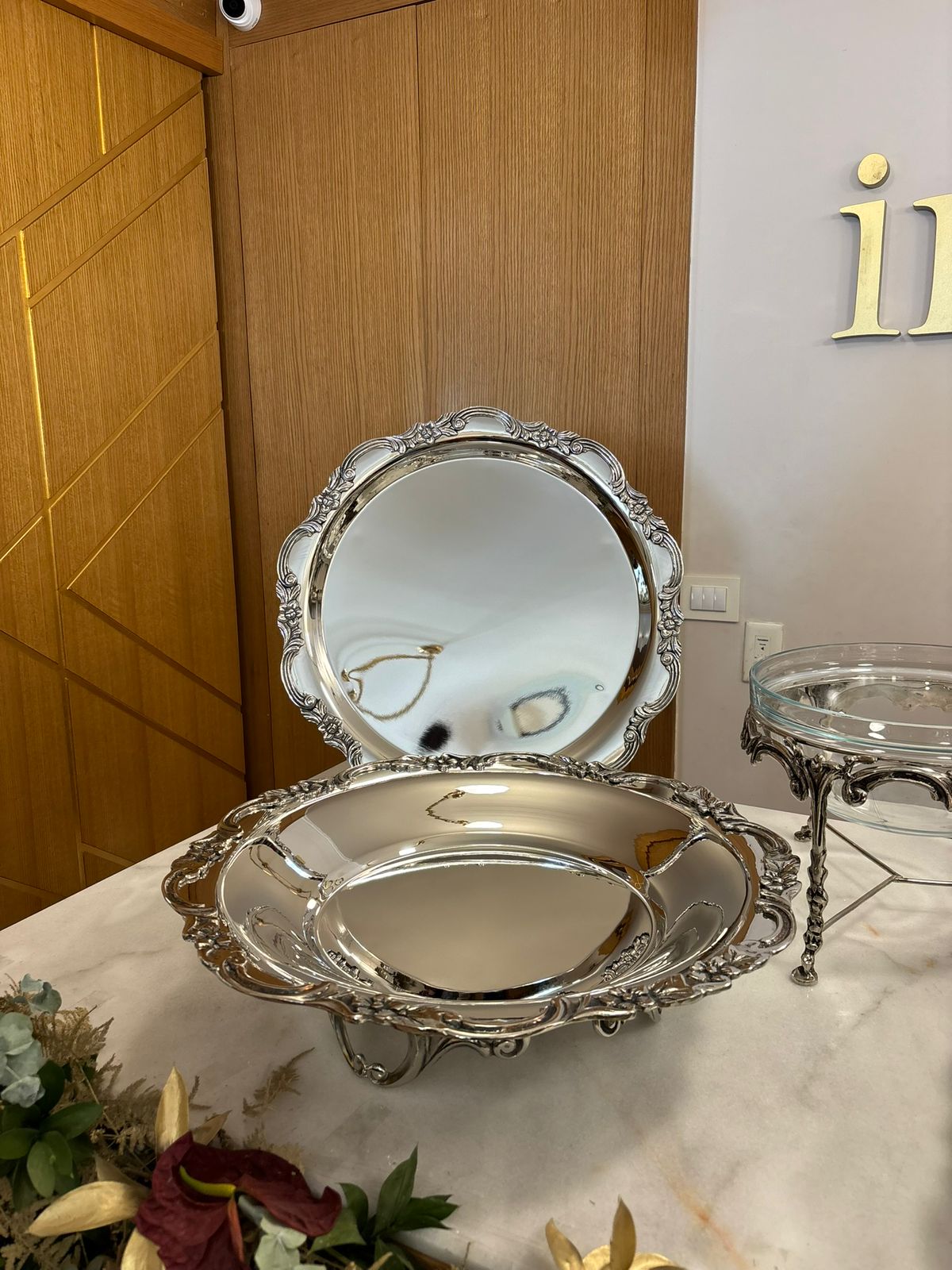 Deep Round Service - Elevated Royal Model