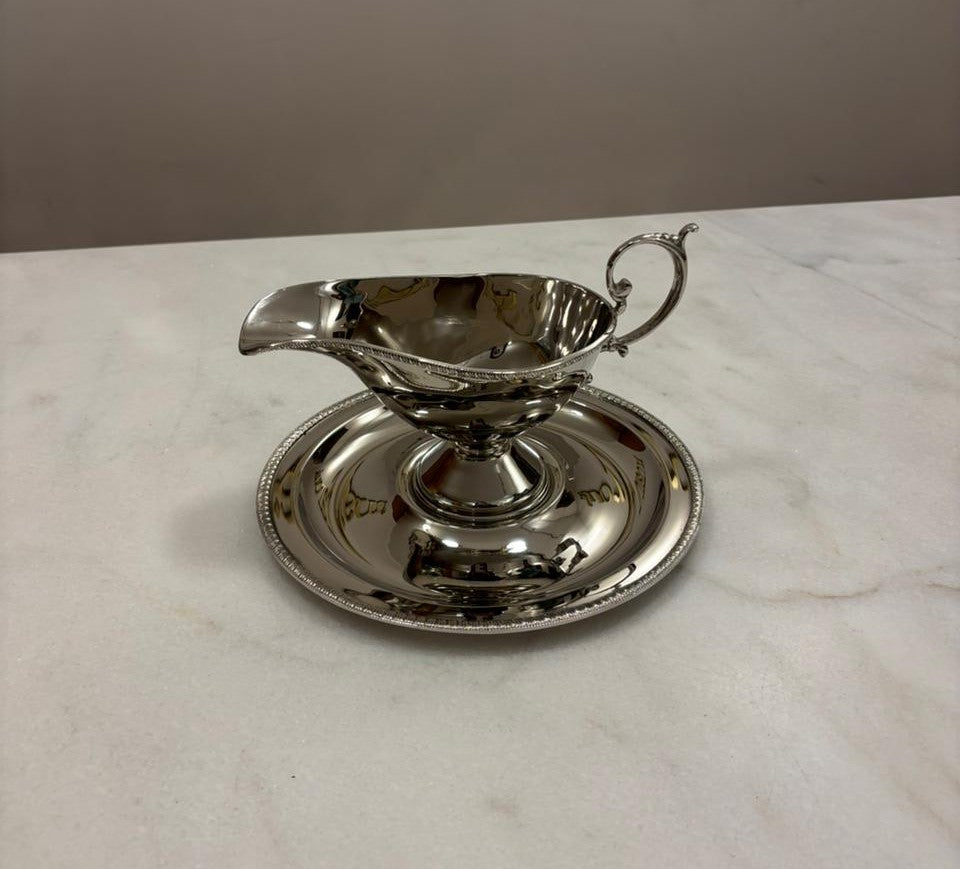 Sauce boat